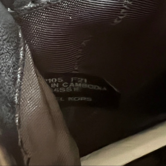 Michael Kors Sonia small shoulder/crossbody bag - Picture 8 of 11